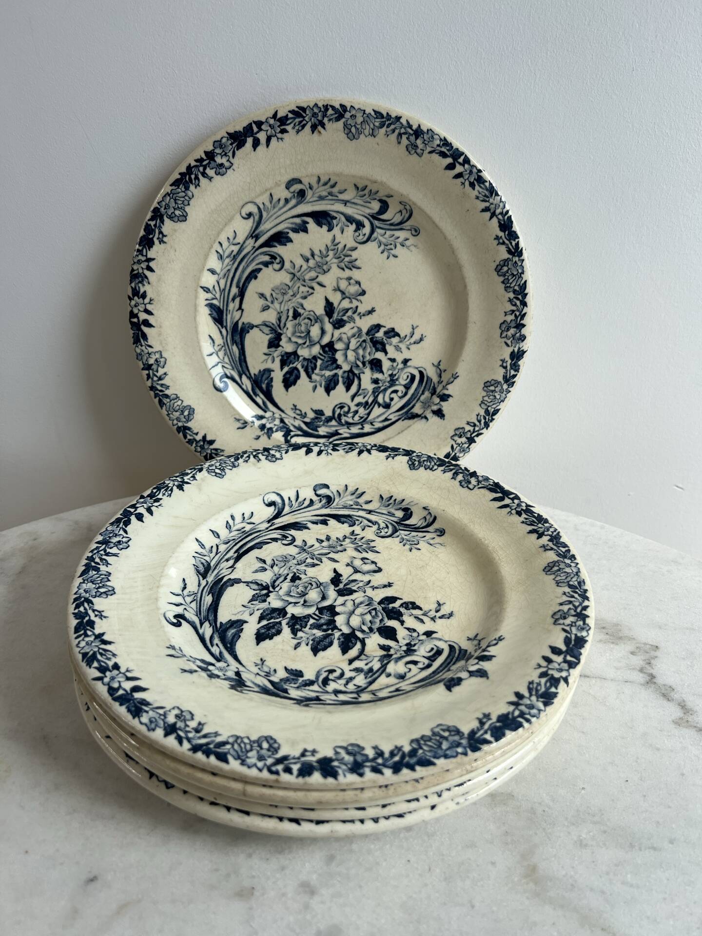 6 assiettes à dessert en terre de fer