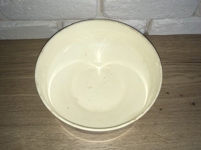 Flat round luneville model lyne