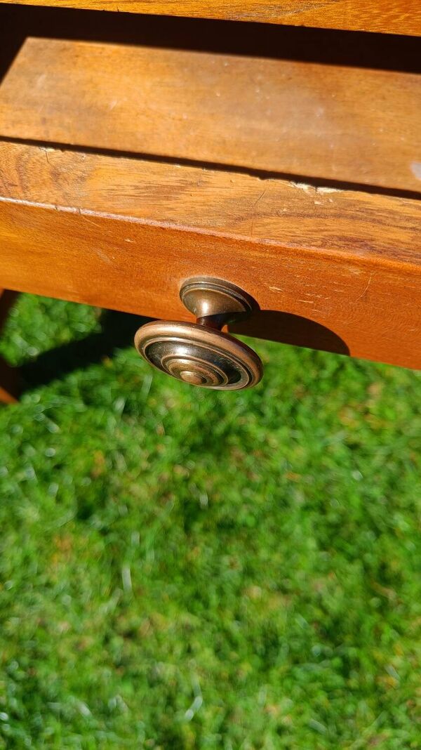 Table de ferme ancienne en bois – authenticité & charme rustique
