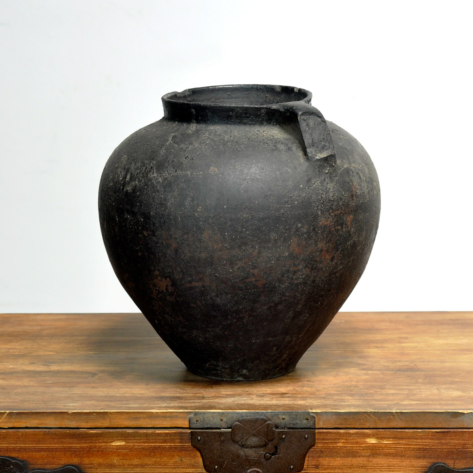 Antique earthenware pot from Moldova, circa 1850