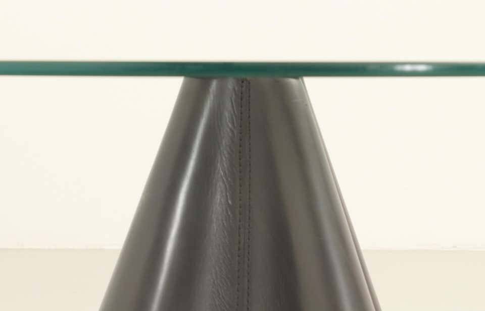 Paire de table d’appoints Trébol par Oscar Tusquets