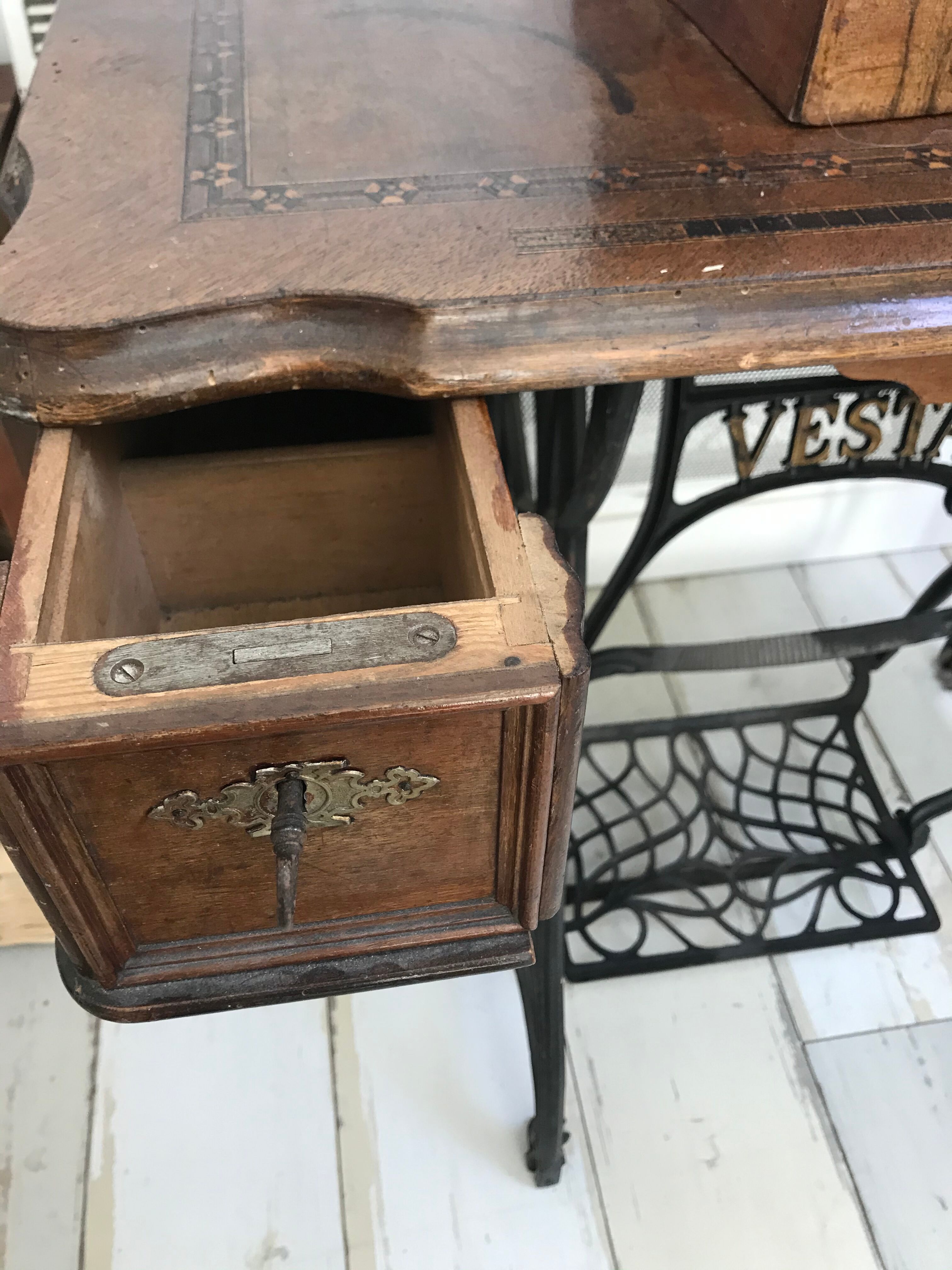 Former vesta sewing machine