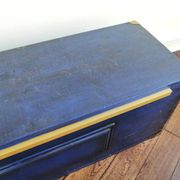 Trunk chest - bench in Majorelle blue solid wood & golden brass