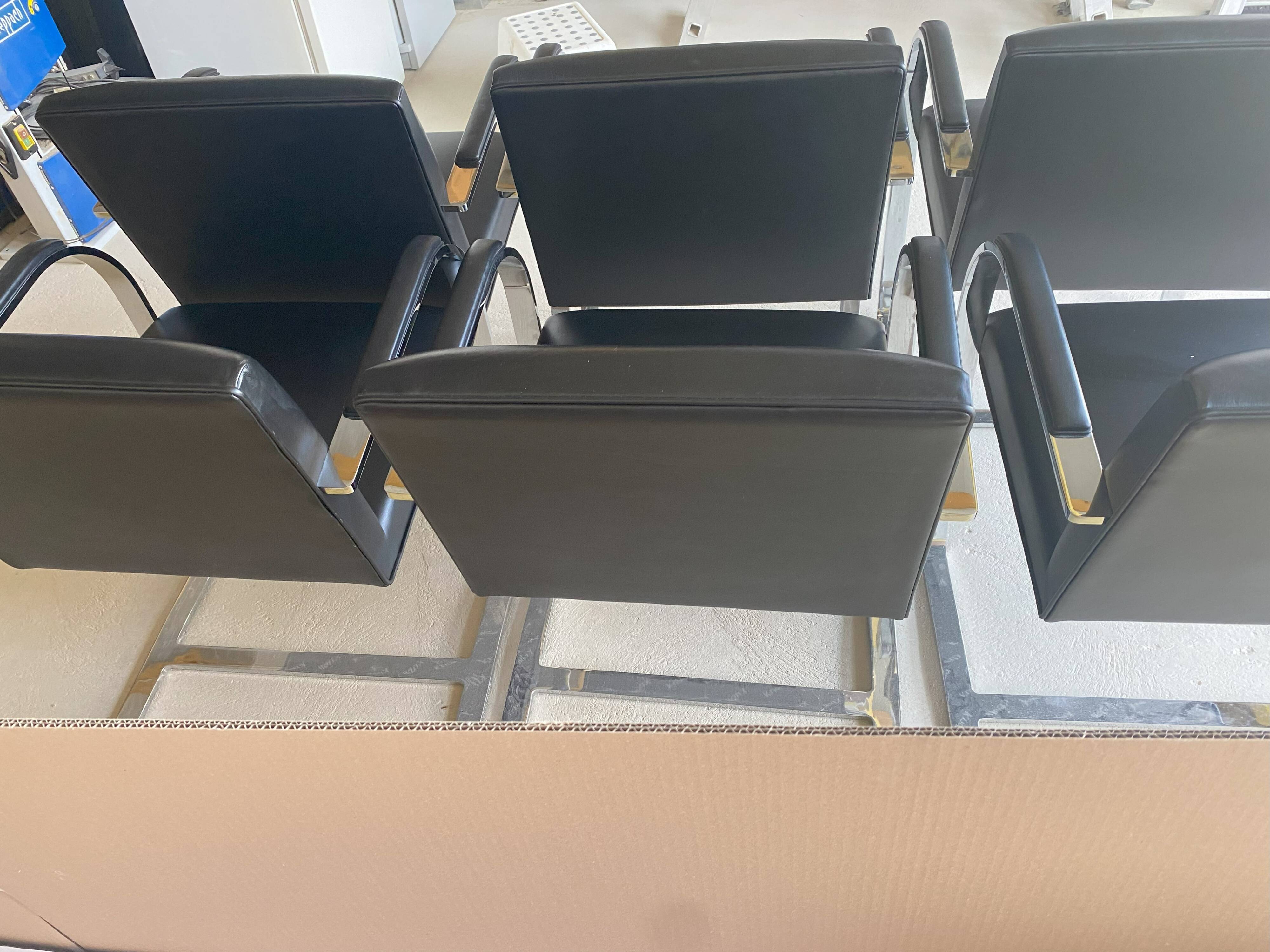 Knoll Studio BRNO Armchair