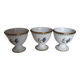 Lot de trois coquetiers , décors motifs barbeaux
