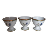 Lot de trois coquetiers , décors motifs barbeaux