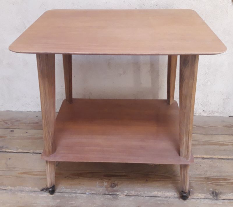 Table served legs compass with wheels 1950s