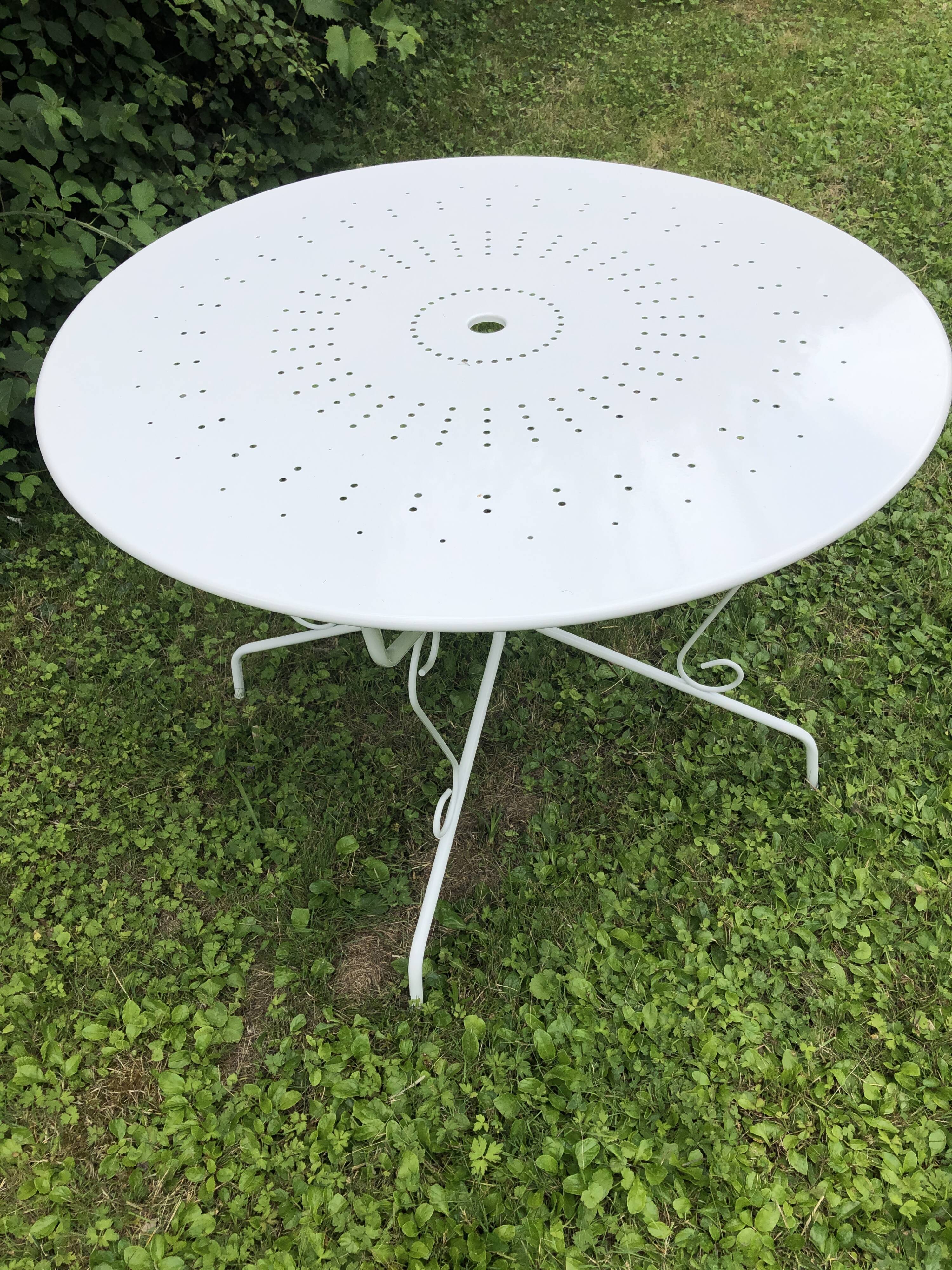 Salon de jardin en fer forgé