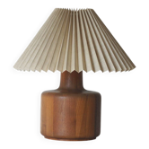 Lampe de table scandinave vintage avec base en teck