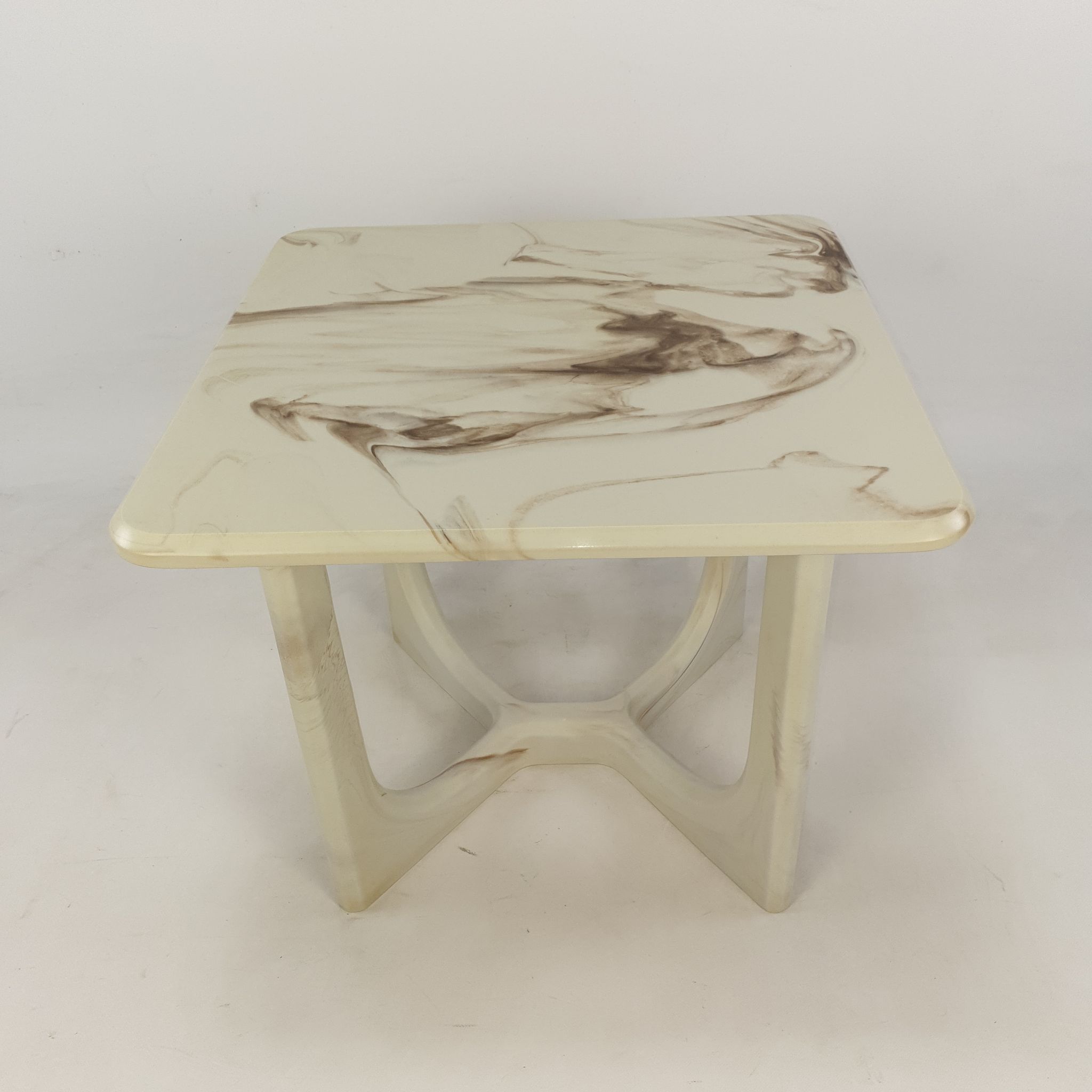 Table basse italienne marmorino du milieu du siècle, années 1950