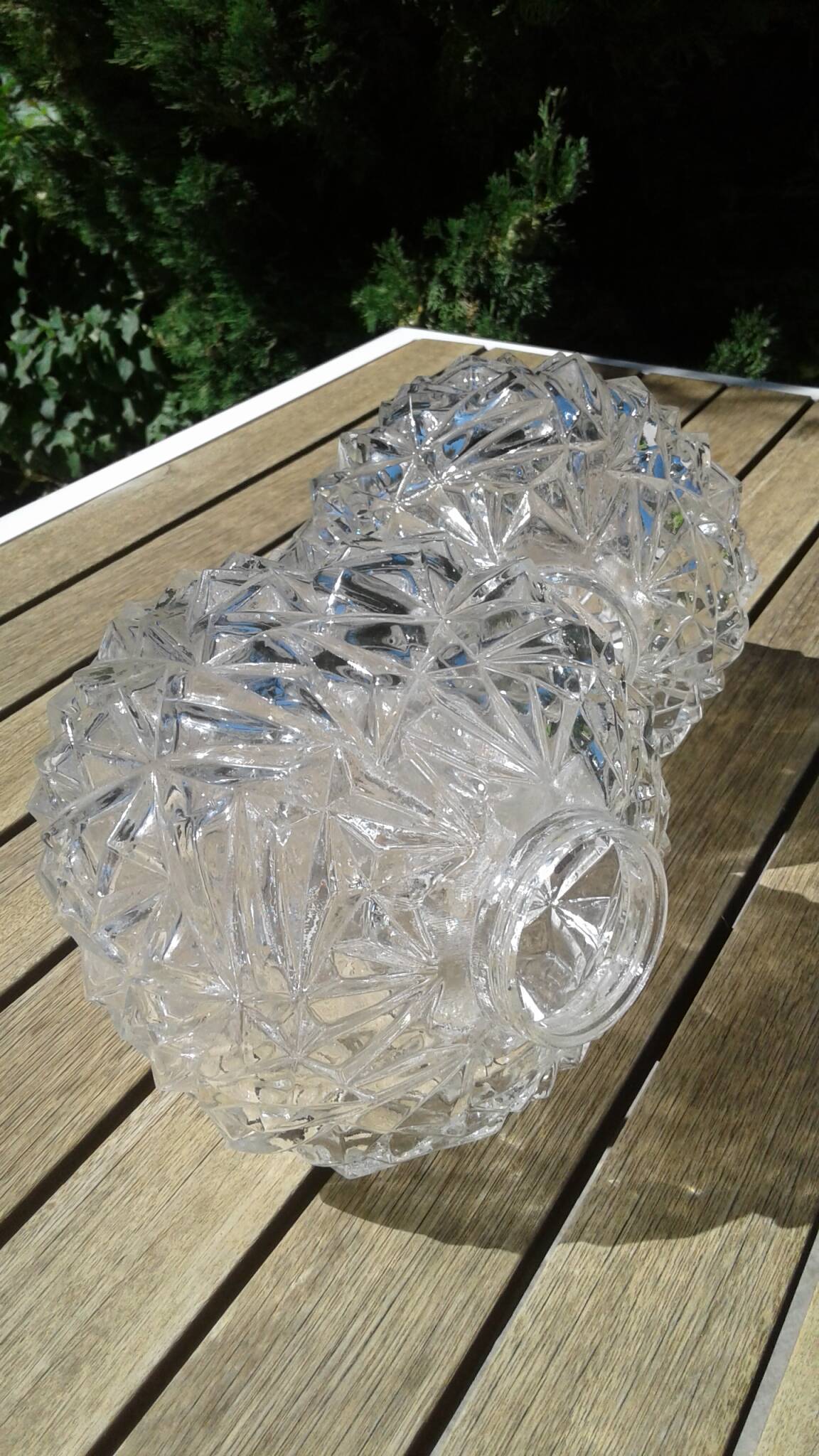 Globes for suspension