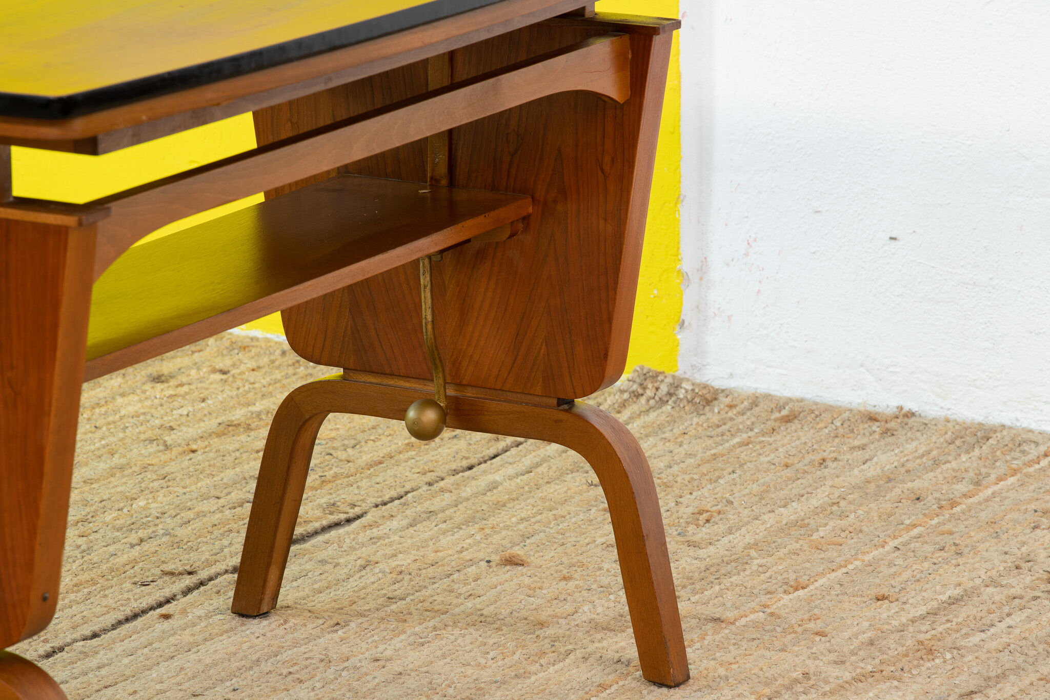 Vintage scandinavian table – 119 cm