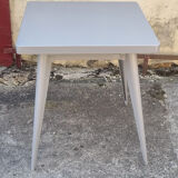 Table Tolix, industrial design, and its 3 folding chairs, designed by Xavier Pauchard