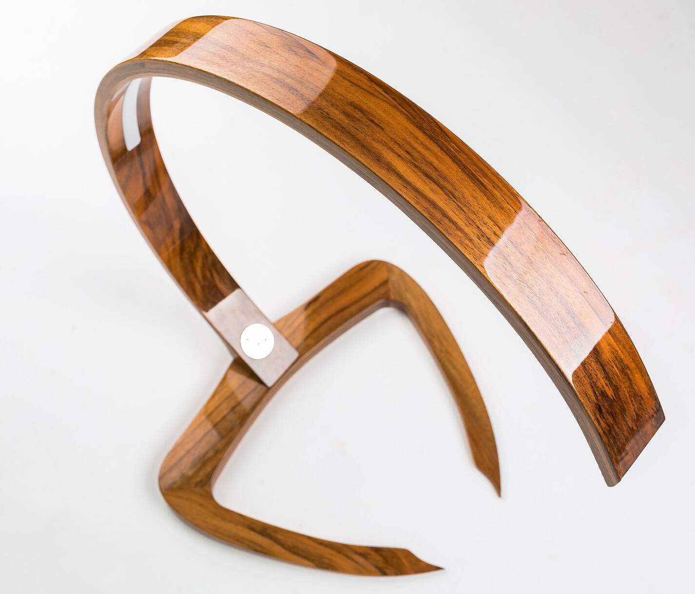 Scorpio table lamp, solid walnut, design matevž klopčič (m-interi)