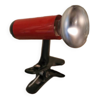 Vintage red clip spot