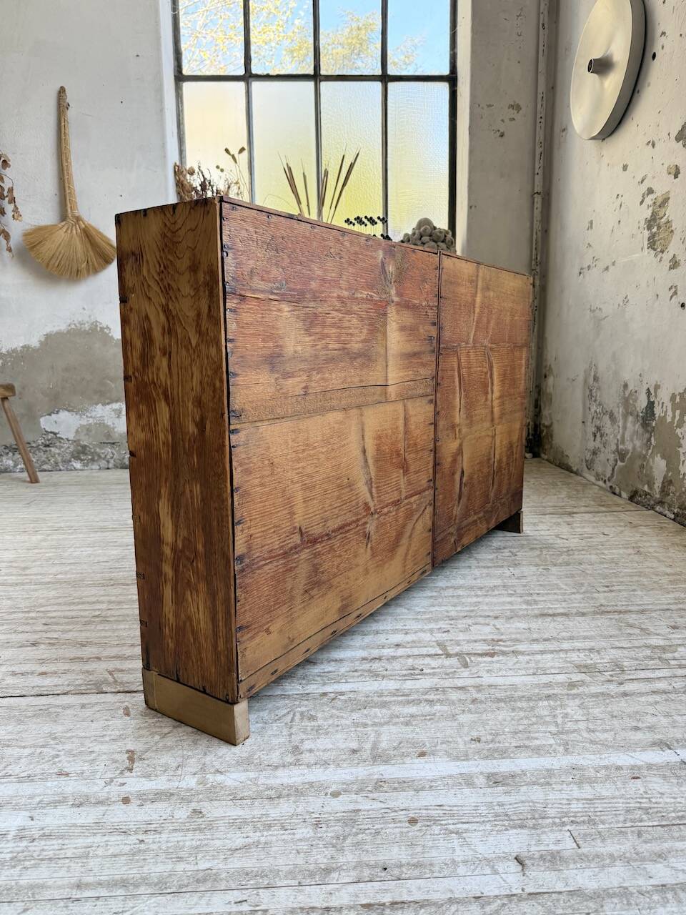 Trade furniture