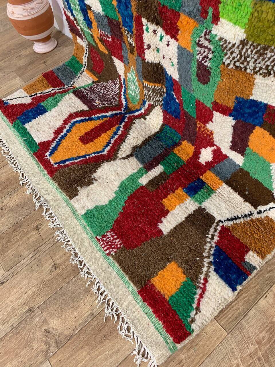 Handmade moroccan berber rug 243 x 157 cm
