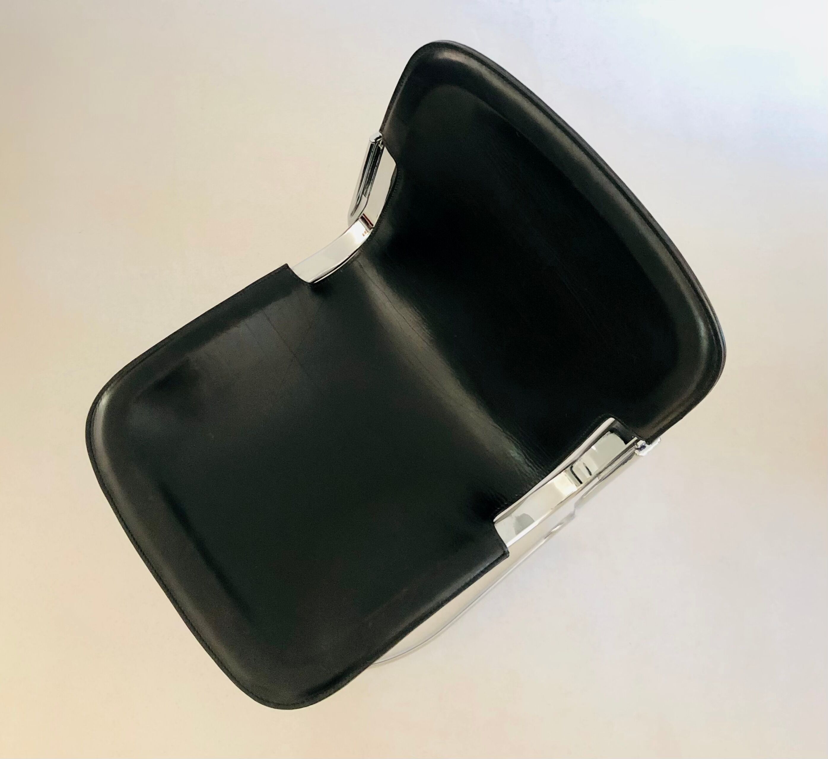 Black leather chair editions Cidue, Italy 70s