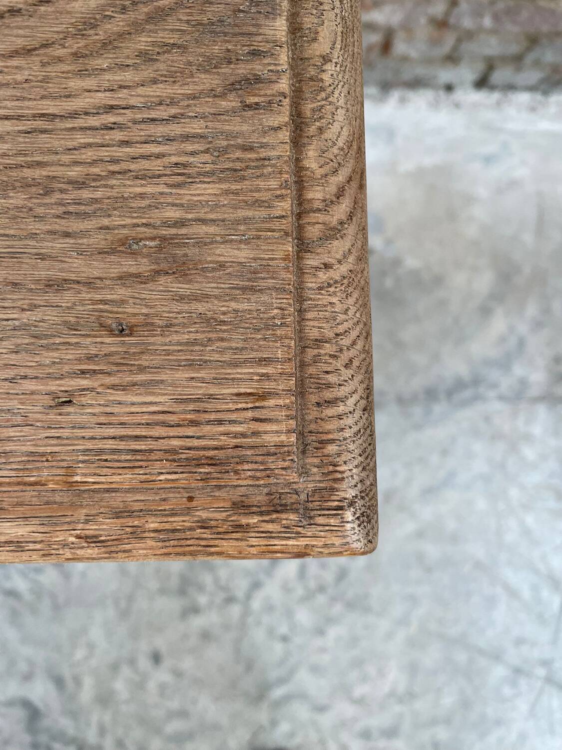 Commode en chêne blanchi avec 4 tiroirs