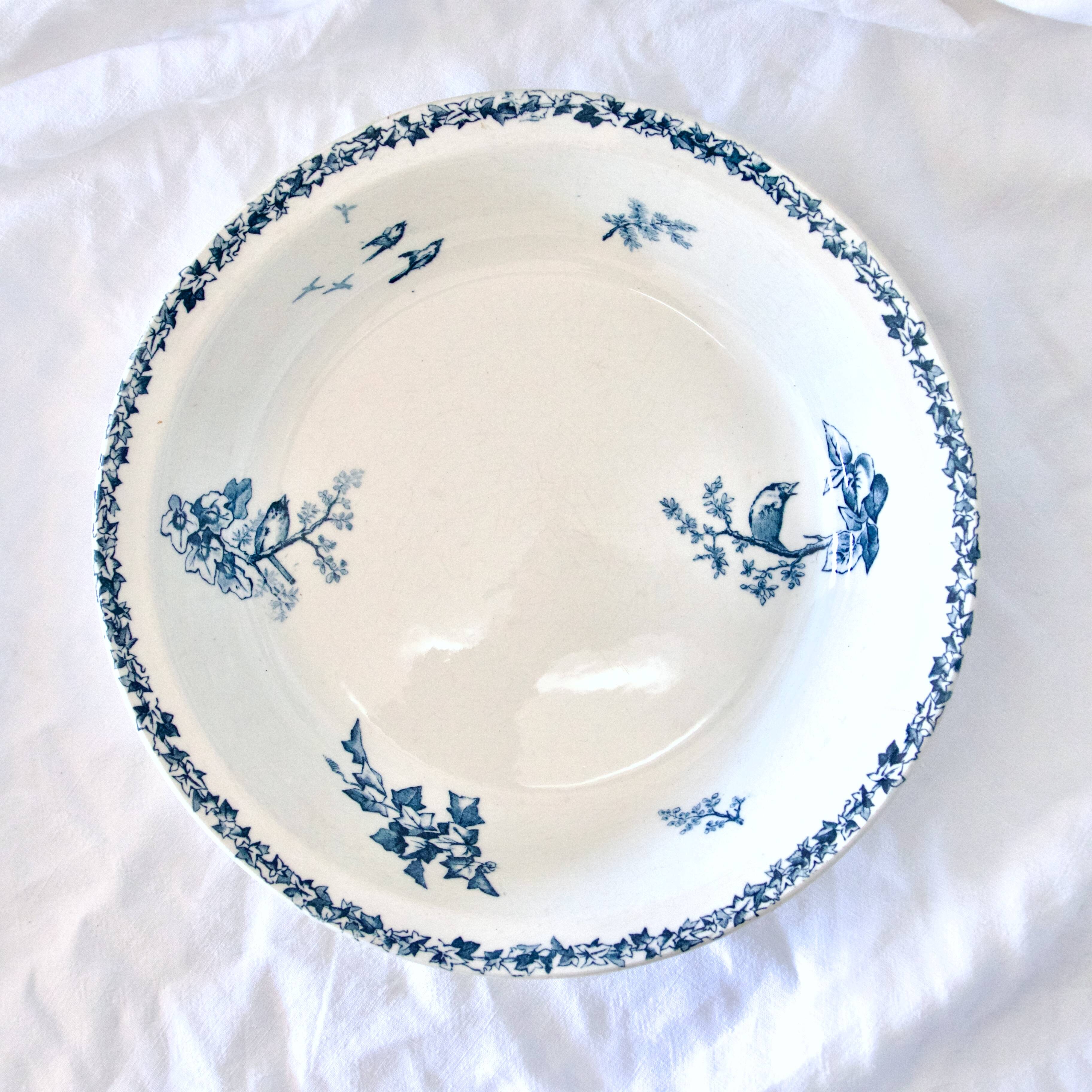 Rare old 19th century iron earth bird dish Choisy-le-Roi HB & C