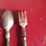 Salad servers