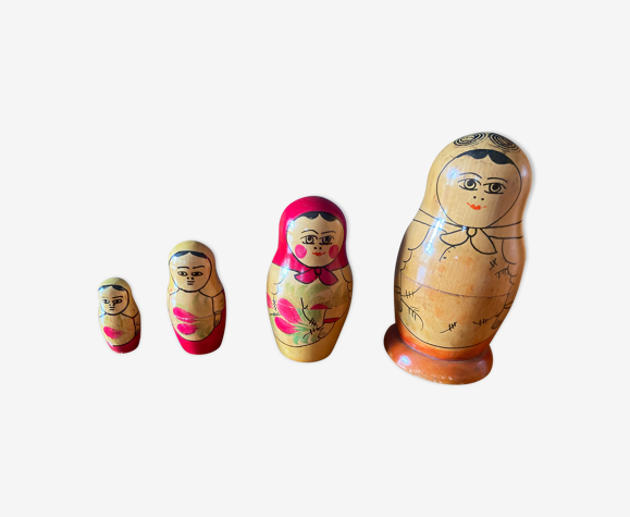 Poupées Russes - 4 Matriochkas