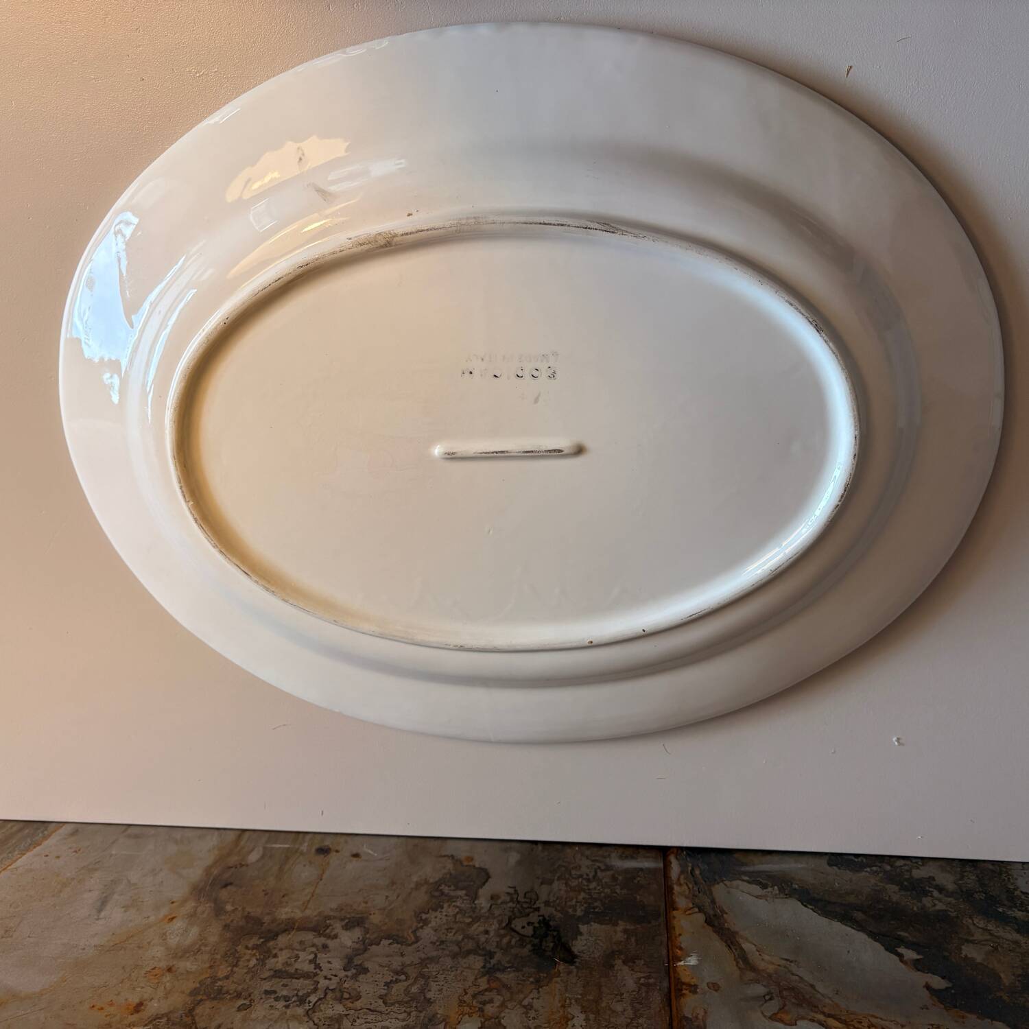 Large plate with bird motif, Stoviglierie pottery.