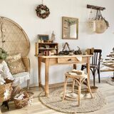 Farm table