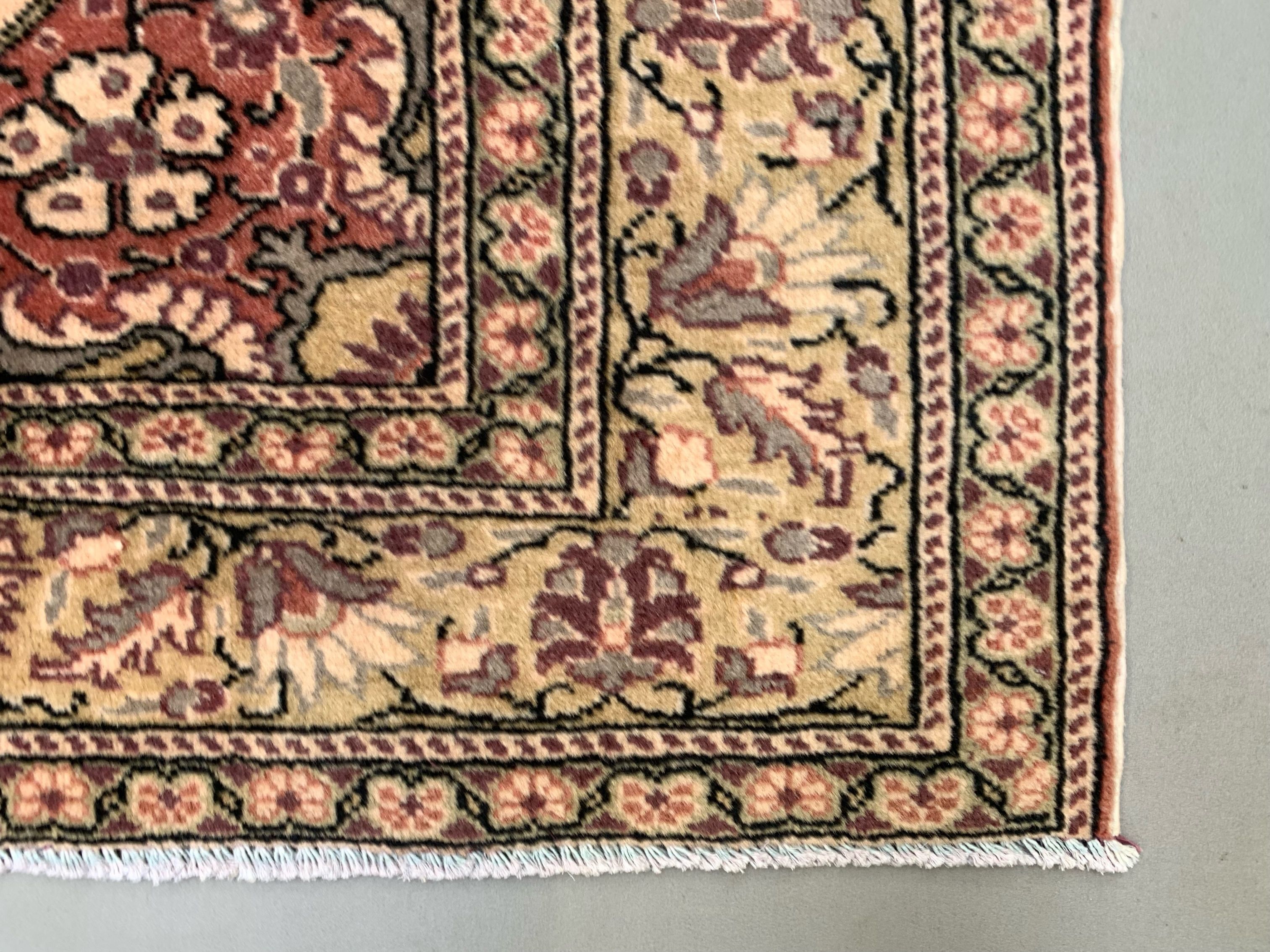 Vintage turkish rug 211x147 cm
