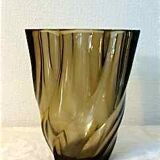 Vase en verre fumé