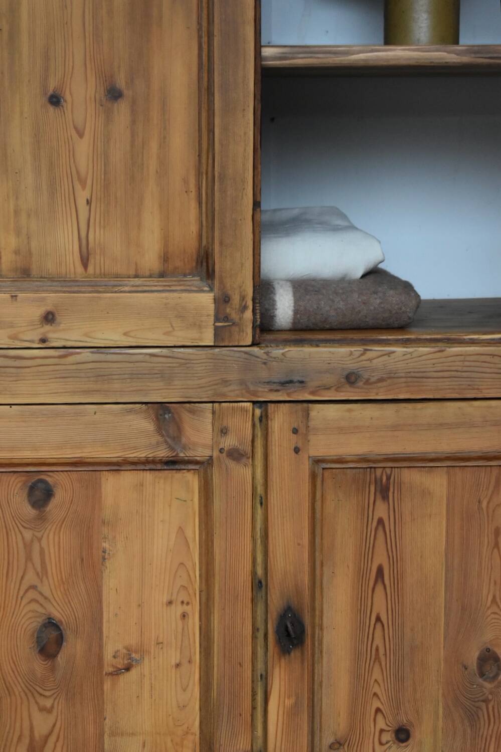 Armoire