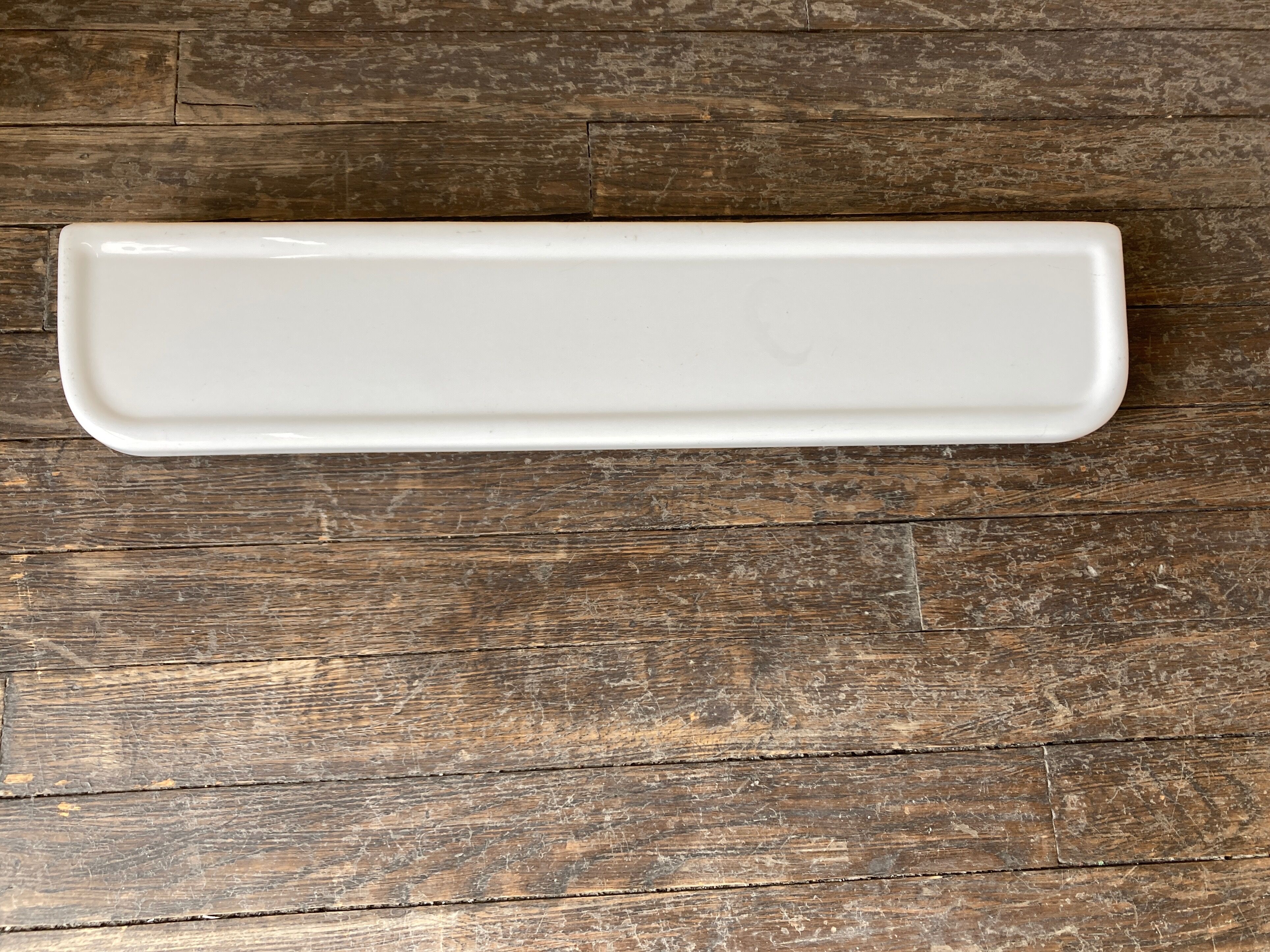 Bathroom shelf white porcelain sink shelf