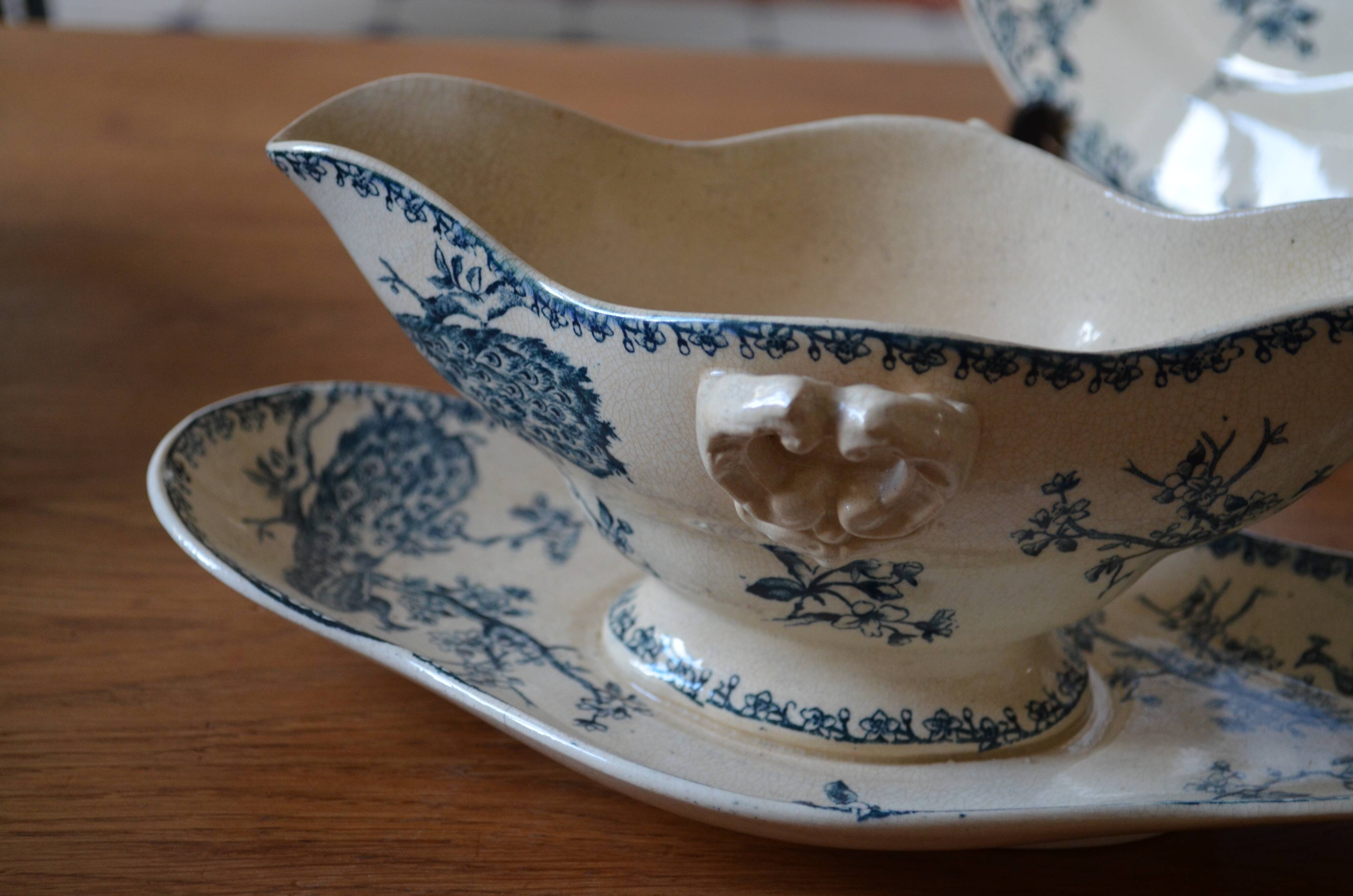 Iron earth peacock pattern service