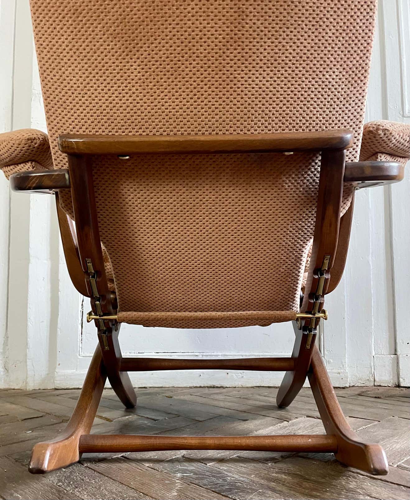 Folding armchair relax vintage wood and velvet with armrests - 70's