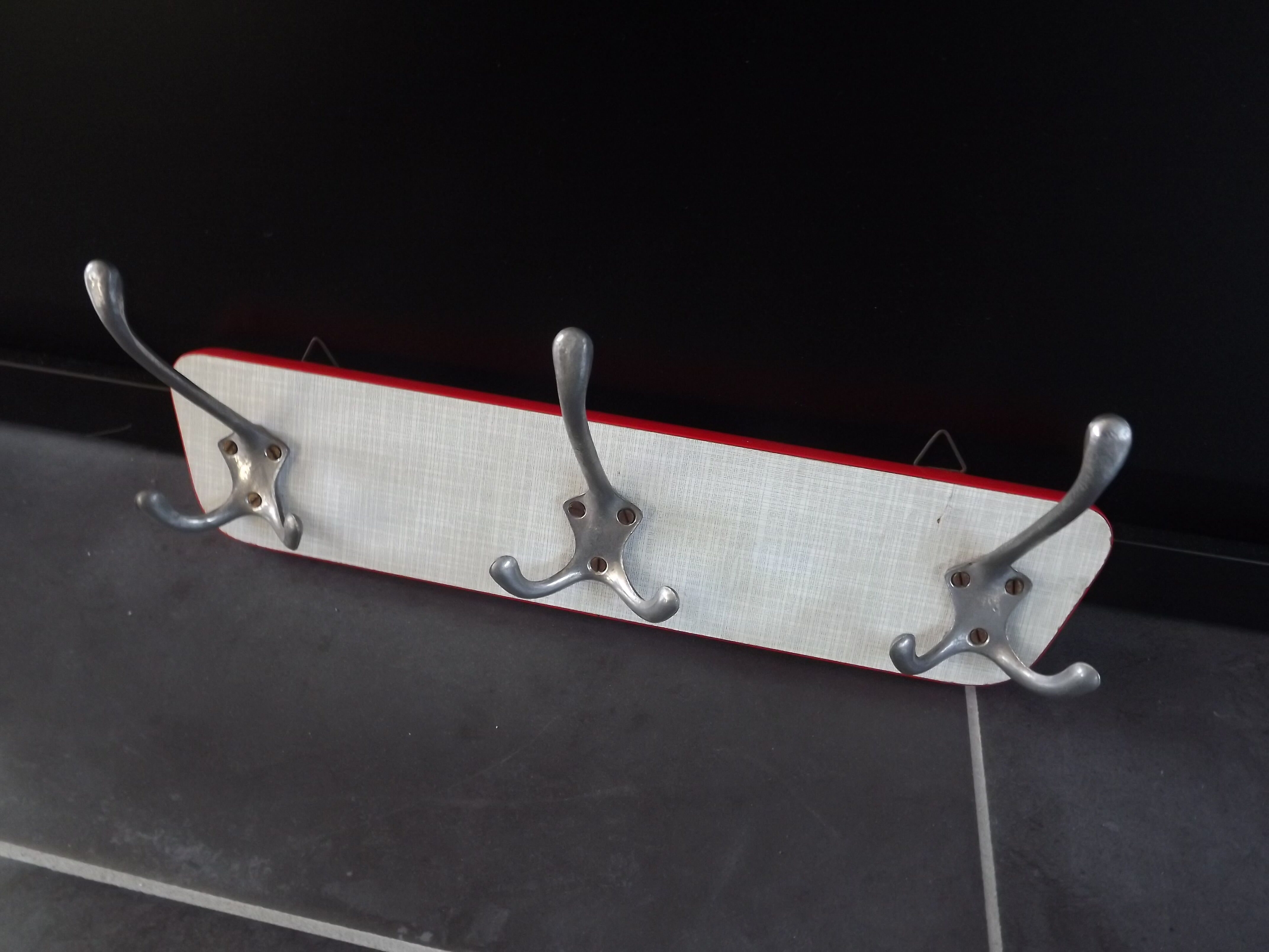 Peg 3 branches metal and formica 60