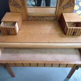 Art Deco hairdresser