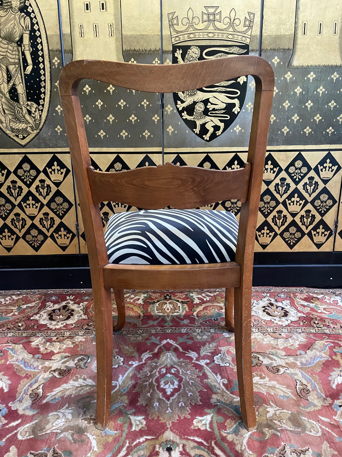 Set of 6 English cheppendeale chairs