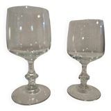 Set of 8 medium and small wine glasses