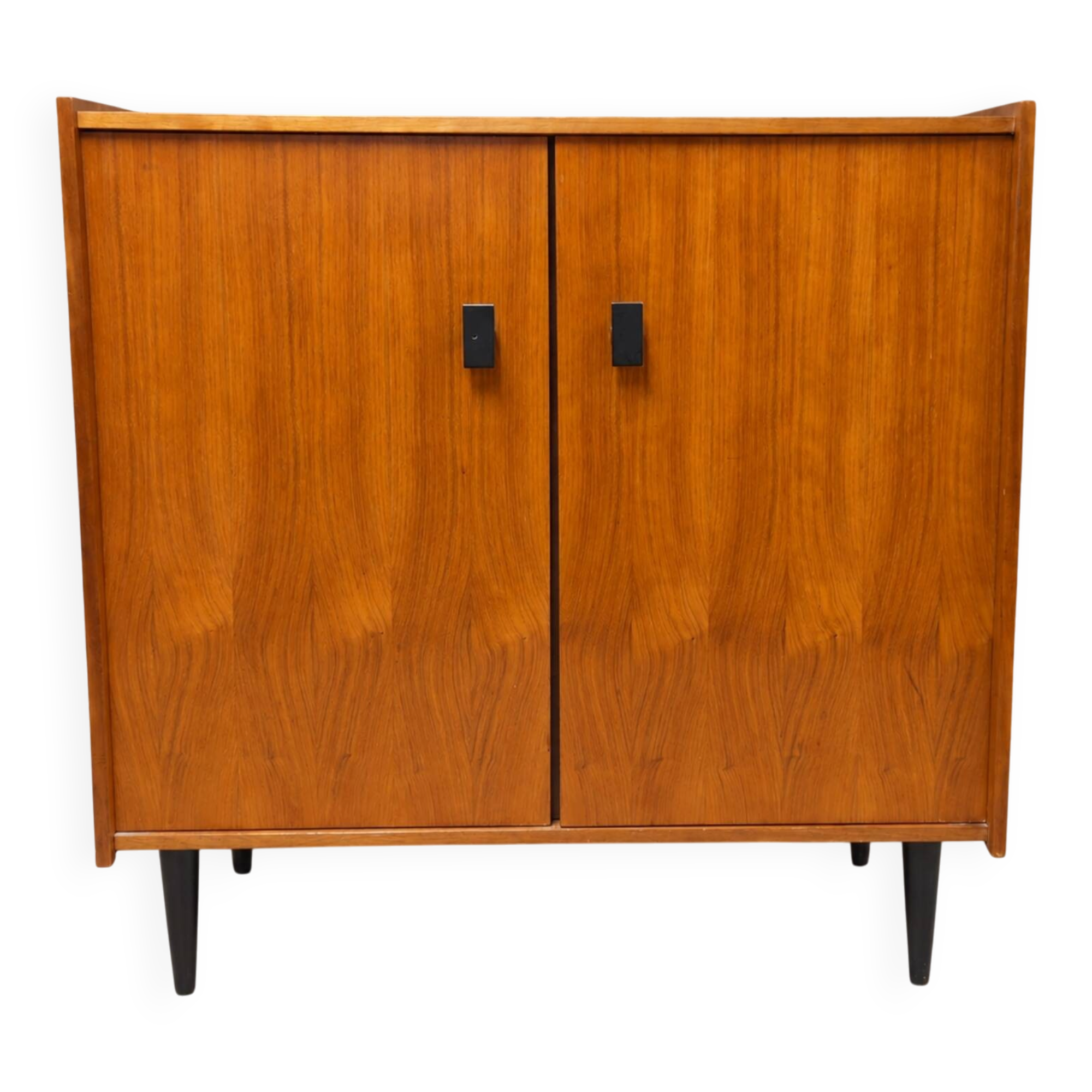 Small vintage storage unit from the 1960s.