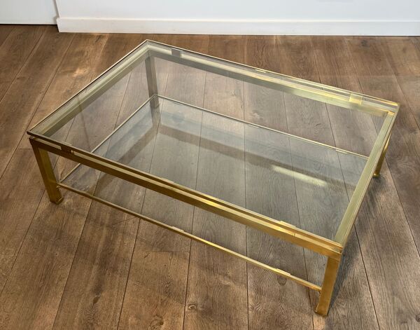 Table basse moderniste en laiton et plateaux de verre de Guy Lefèvre pour la Maison Jansen