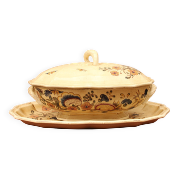 Salins earthenware soup tureen