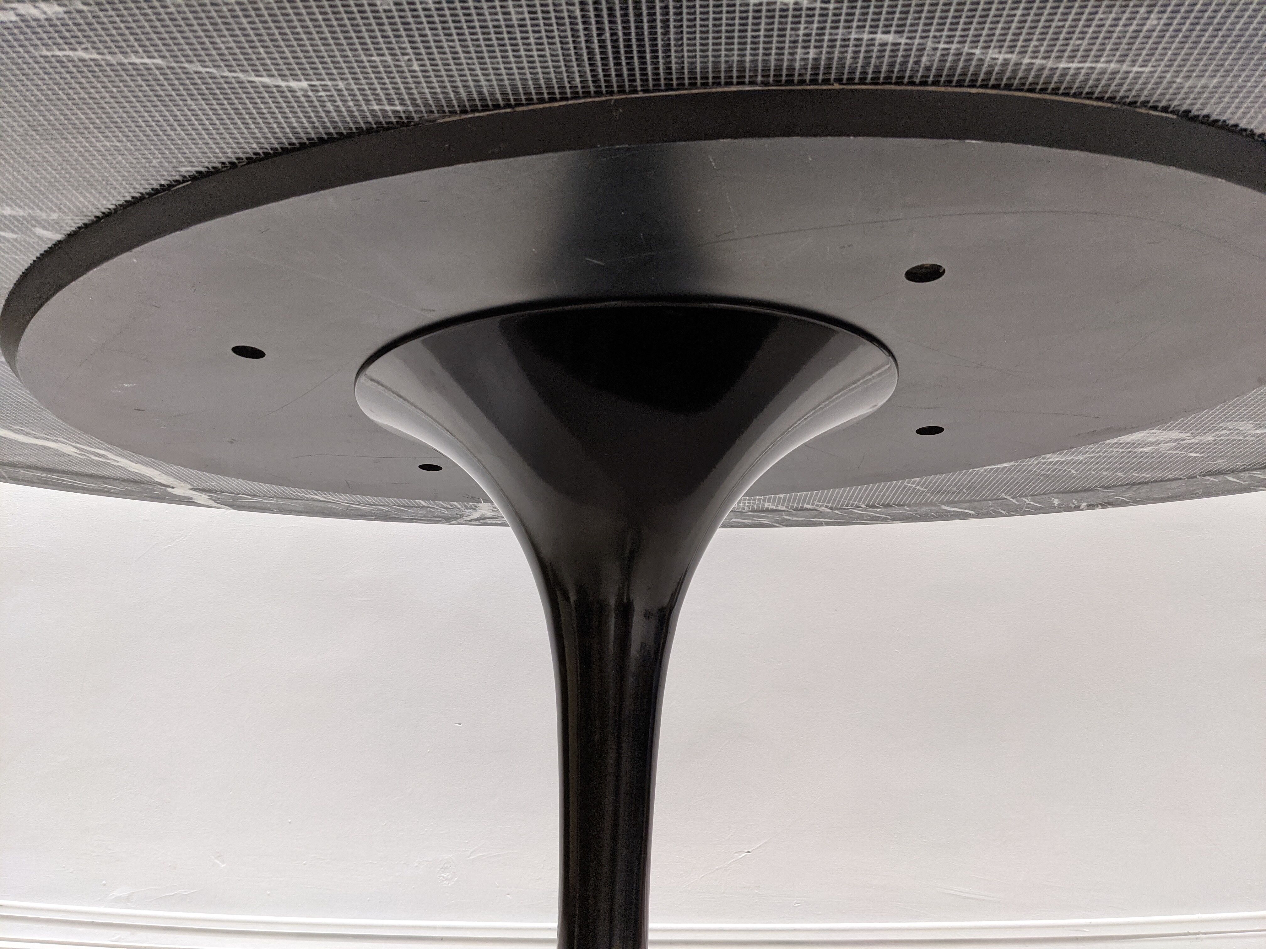Eero Saarinen's marble tulip table marquina for Knoll
