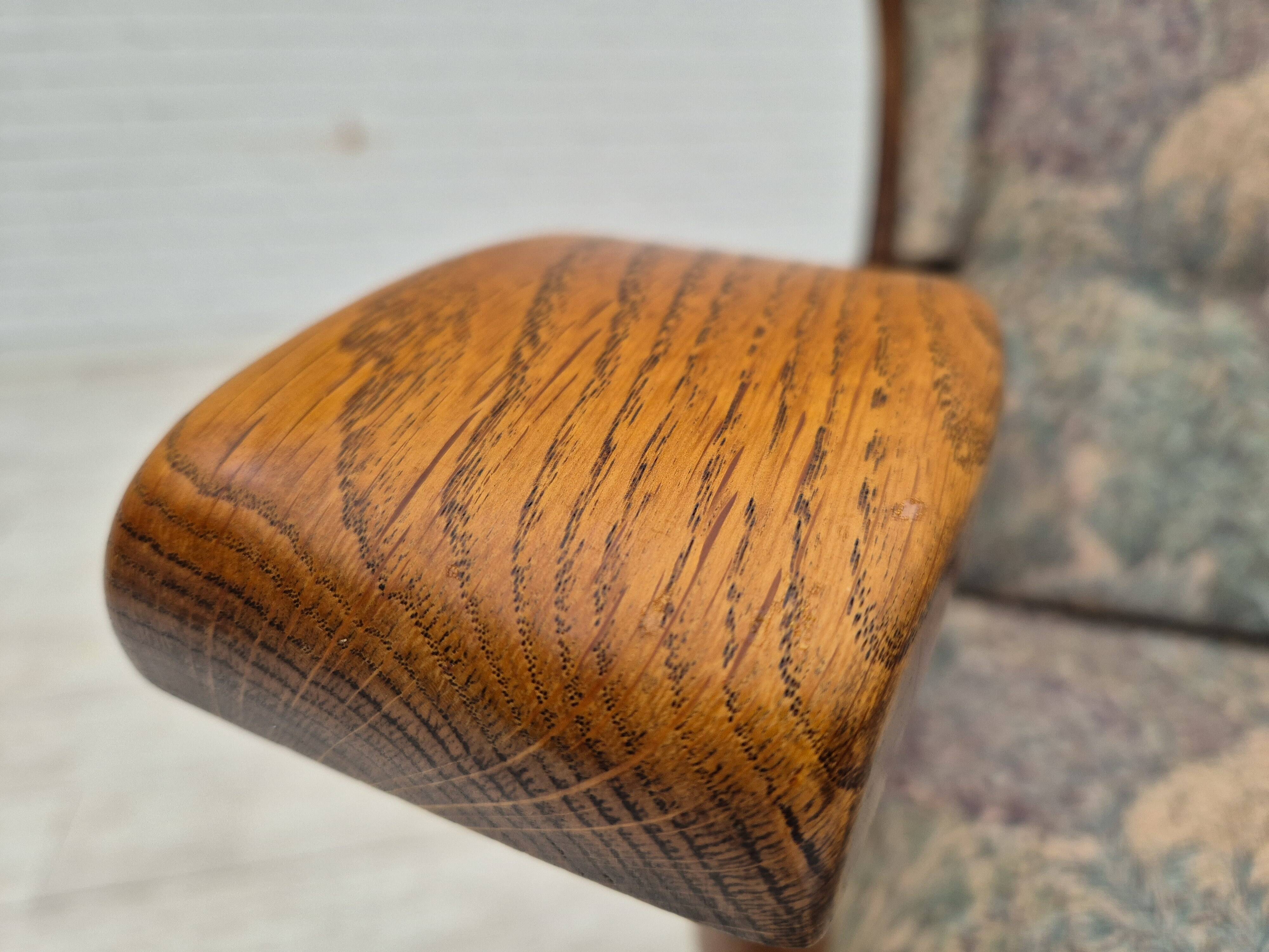 Années 1960, design danois, fauteuil à dossier haut par Regan Møbelfabrik, Aarhus, état d'origine.