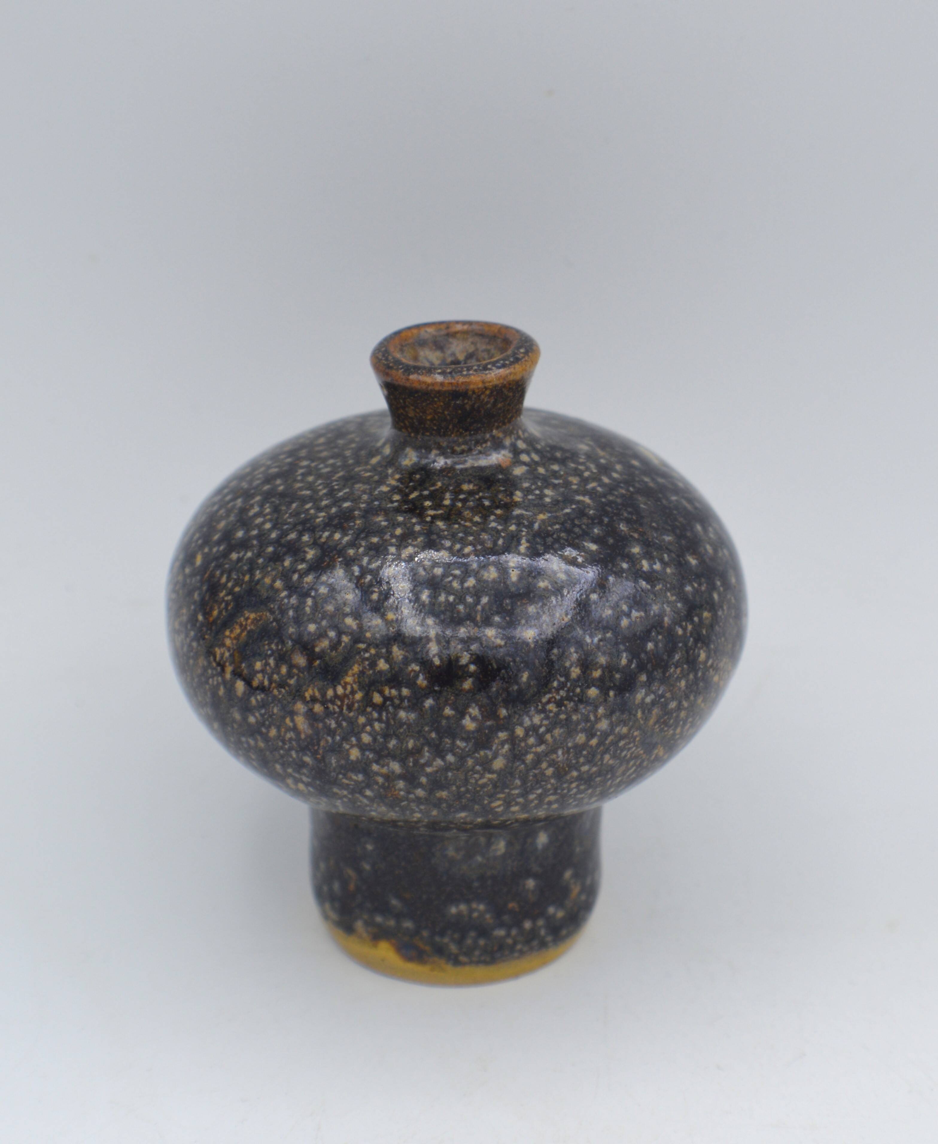 Stoneware vase by Robert Heraud - Maume