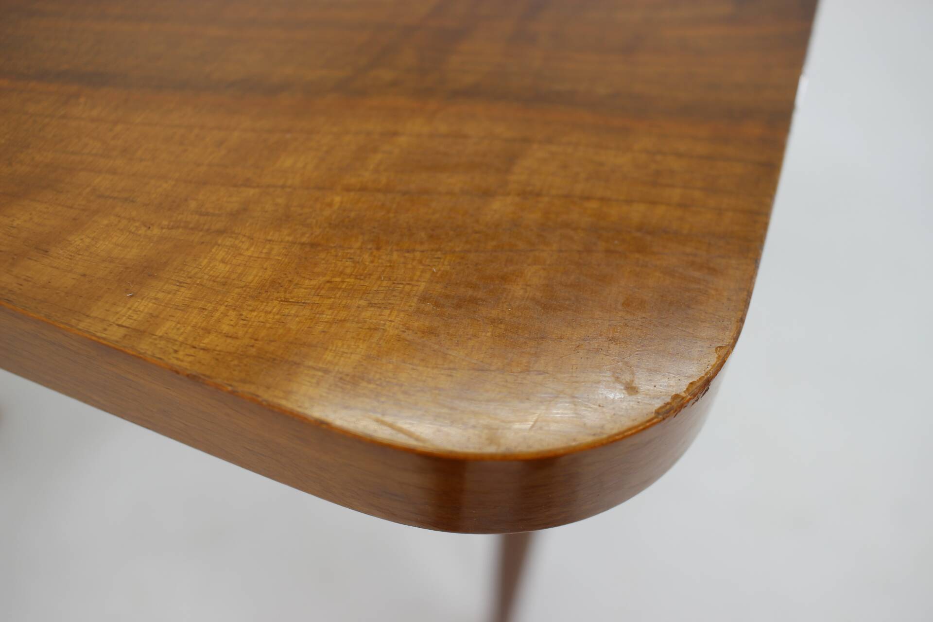 1940s Jindrich Halabala Extendable Dining Table in Walnut, Czechoslovakia