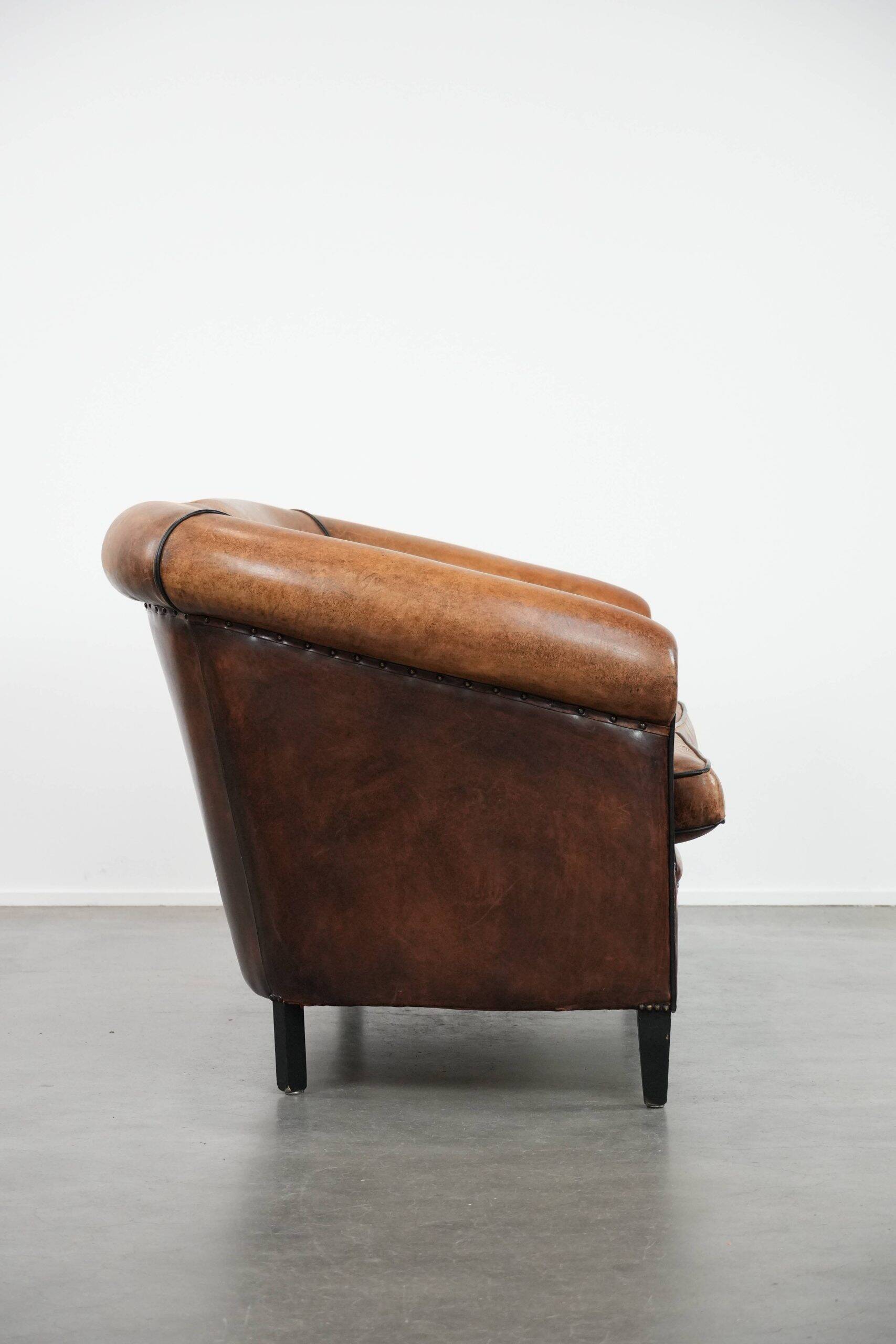 Comfortable vintage sheepskin 2.5-seater club sofa