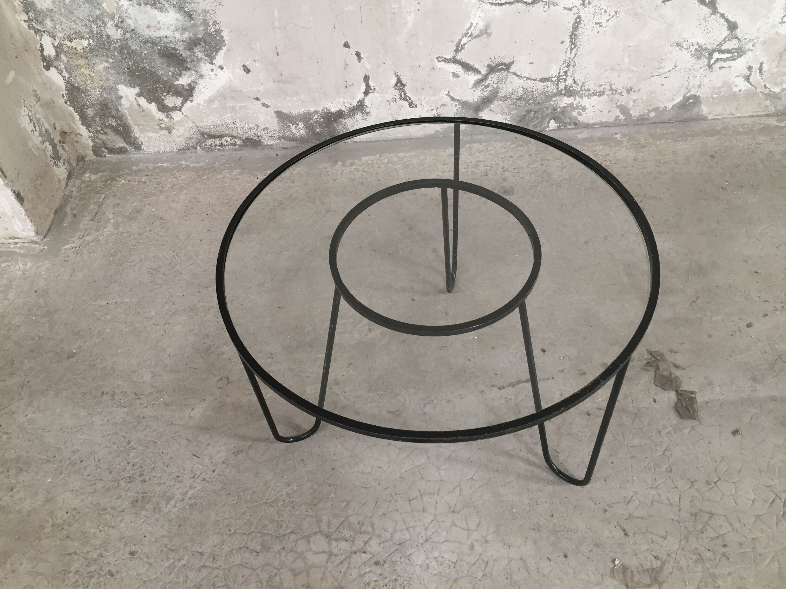 Table basse modèle bellevue par Mathieu Mategot