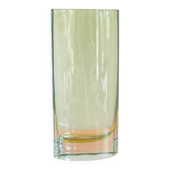 Hand-blown glass vase in apple green – circa 1980