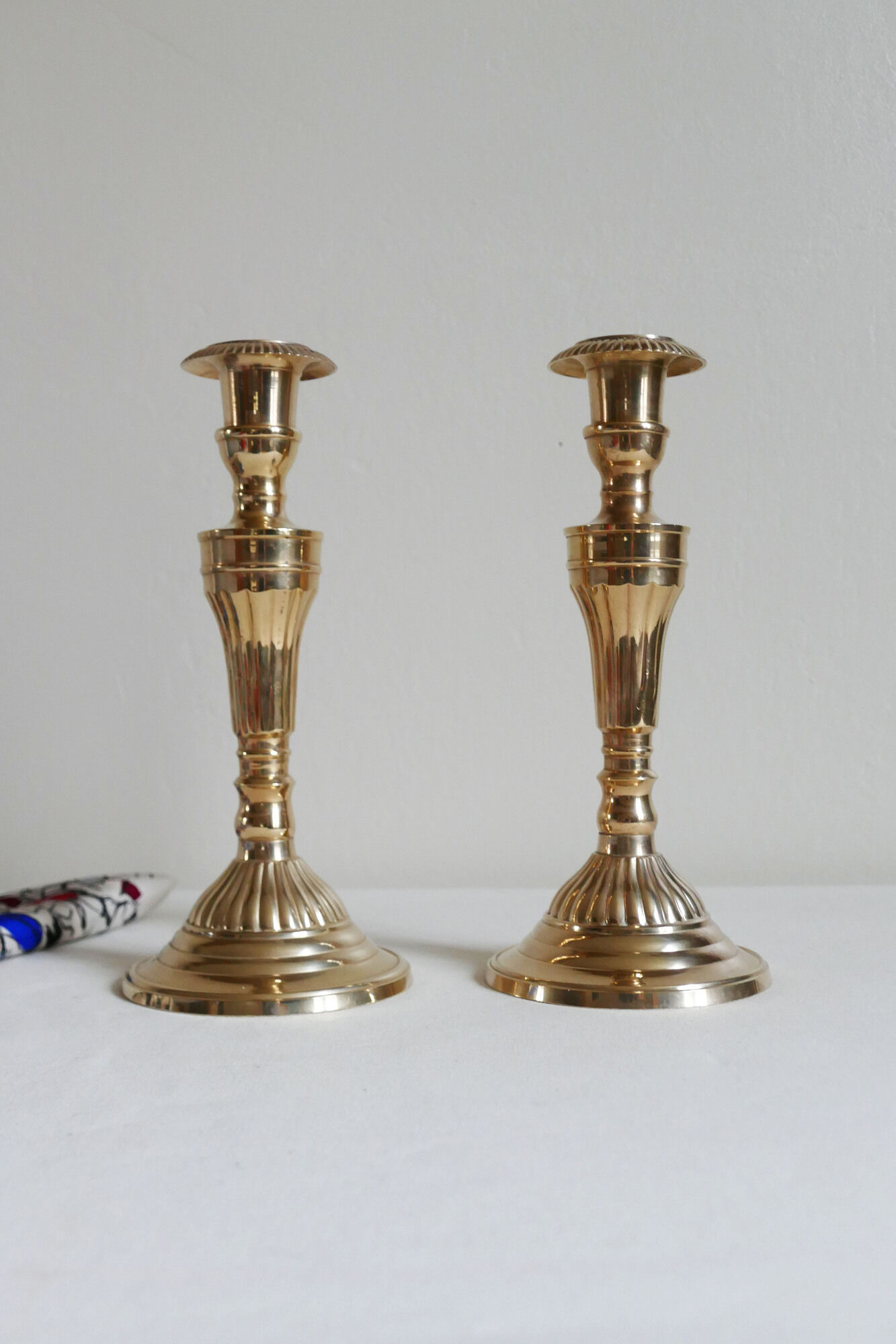 Pair of vintage brass chandeliers art deco style to pose on a console