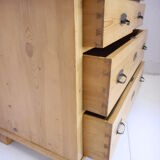 Pine dresser